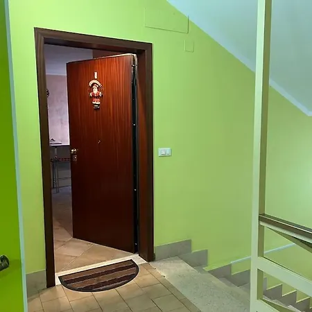 Moderno Vicino Stazione Apartment Sulmona
