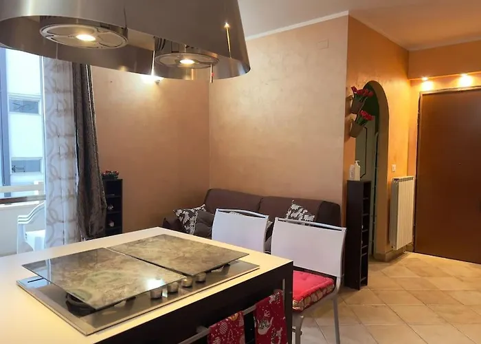 Apartment Moderno Vicino Stazione E Treno Storico!